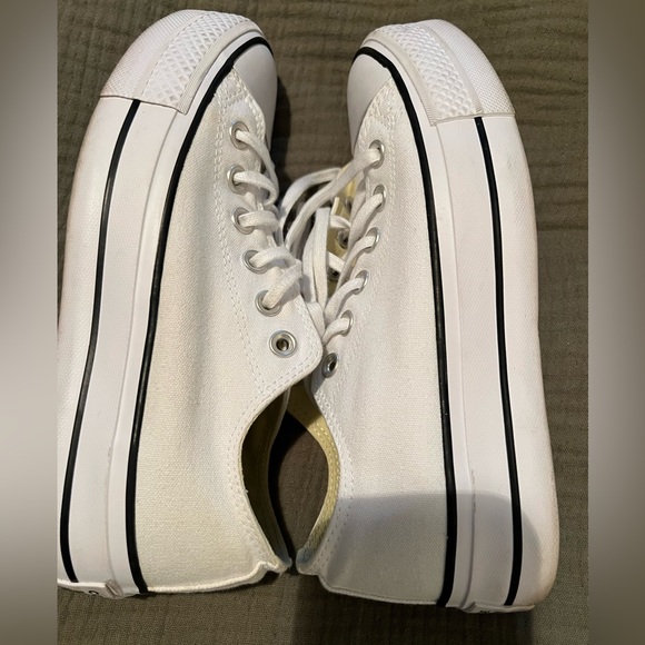 Women’s Converse all star lift, size 7, white - Picture 6 of 6